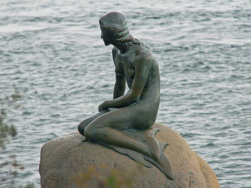 mermaid statue