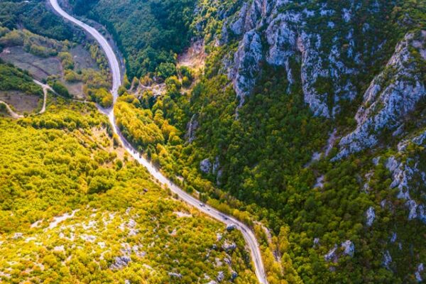 winding road mountains