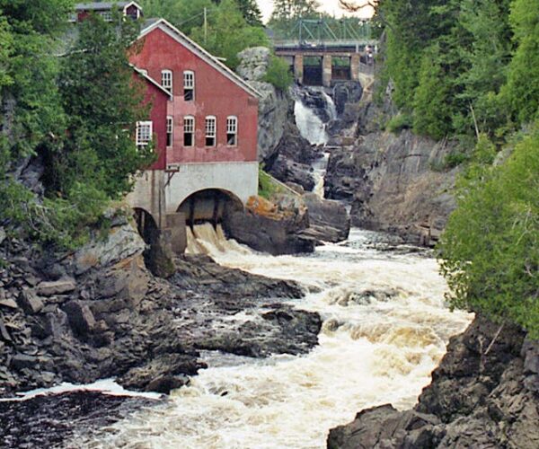 st george falls mill