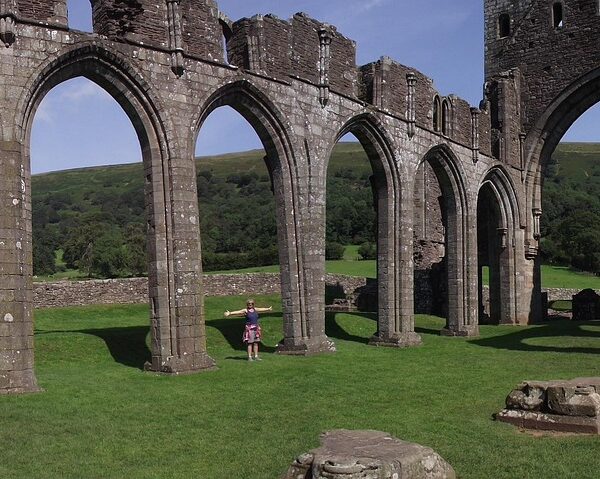 llanthony priory llanthony priory