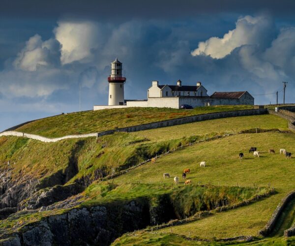 strumble head lighthouse strumble head lighthouse